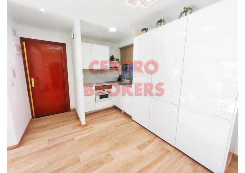 Apartament z 3 sypialniami  100m od plaży z widokiem na morze w Cullera, Walencja